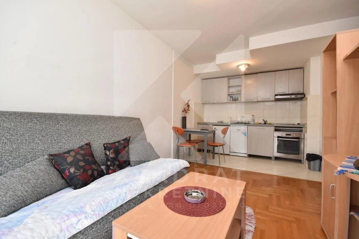 Rent, one bedroom apartment, 38m², 1 maj, Podgorica