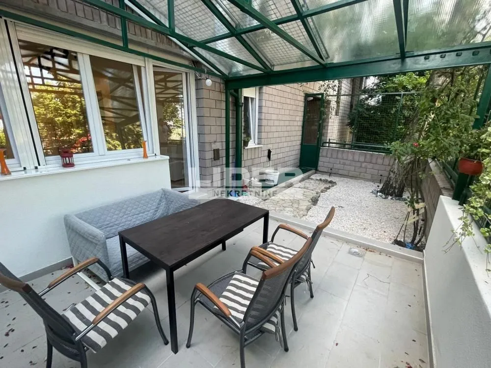 Rent, two bedroom apartment, 62m², Novi Beograd Sve Podlokacije, Beograd