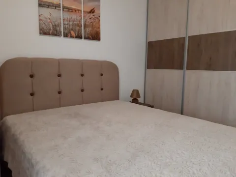Rent, one bedroom apartment, 43m², City Kej, Podgorica - image 4