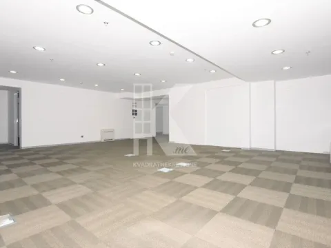 Rent, office space, 445m², Preko Morače, Podgorica - image 14