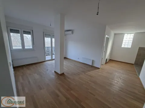 Sale, three bedroom apartment, 76m², Pančevo, Srbija - image 2