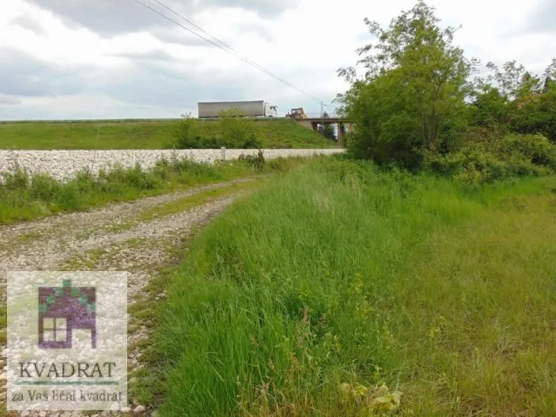 Prodaja, plac, 5800m², Zvečka, Obrenovac