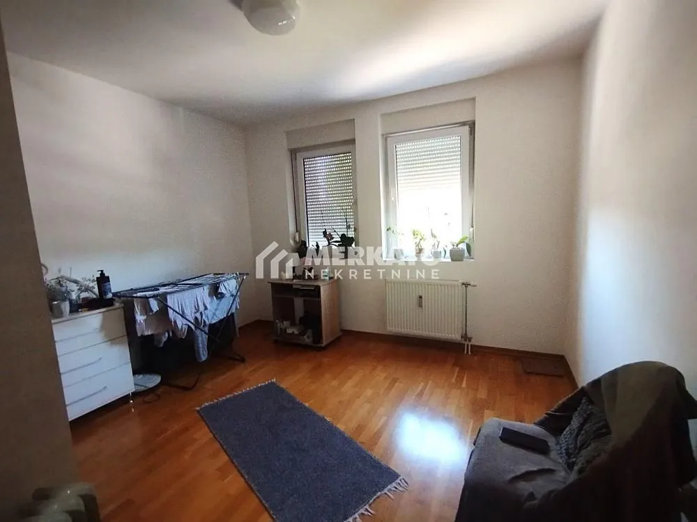 Prodaja, četvorosoban stan, 109m², Mala Amerika, Zrenjanin