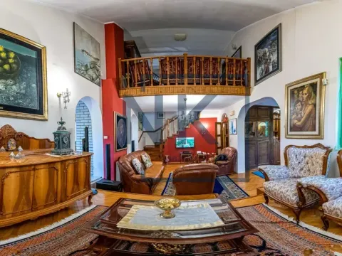 Prodaja, kuća, 280m², Ibričevina, Podgorica - image 12