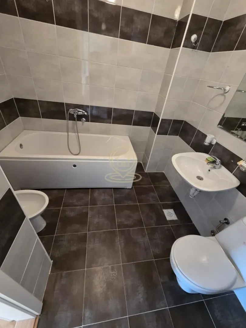 Rent, three bedroom apartment, 86m², Medijana, Niš