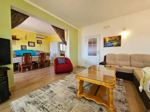 Izdavanje, kuća, 180m², Dobre Vode, Bar - image 16