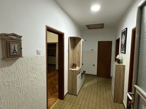 Rent, house, 80m², Ćurilac, Danilovgrad - image 12
