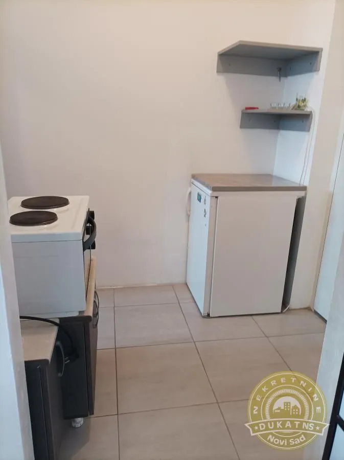 Izdavanje, garsonjera, 20m², Sajmište, Novi Sad