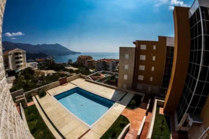 Prodaja, dvosoban stan, 68m², Bečići, Budva