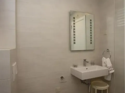 Prodaja, dvosoban stan, 120m², Sveti Stefan, Budva - image 12