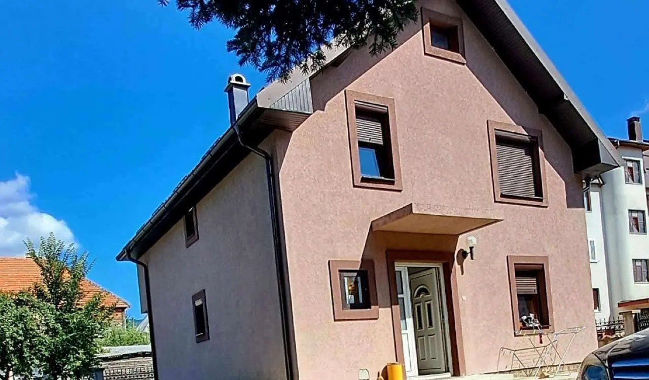 Prodaja, kuća, 155m², Centar, Kolašin