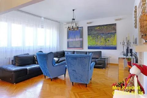Izdavanje, trosoban stan, 93m², Savski Venac, Beograd - image 2