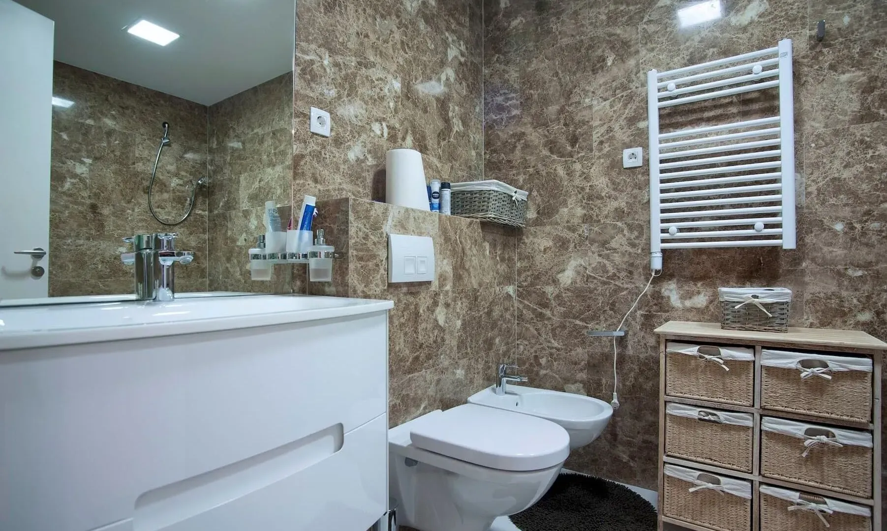 Prodaja, trosoban stan, 181m², Budva, Crna Gora