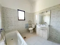 Prodaja, kuća, 350m², Zlatica, Podgorica - image 32