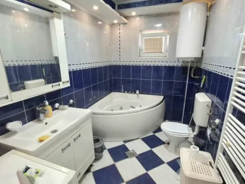 Prodaja, trosoban stan, 80m², Čukarica, Beograd - image 11