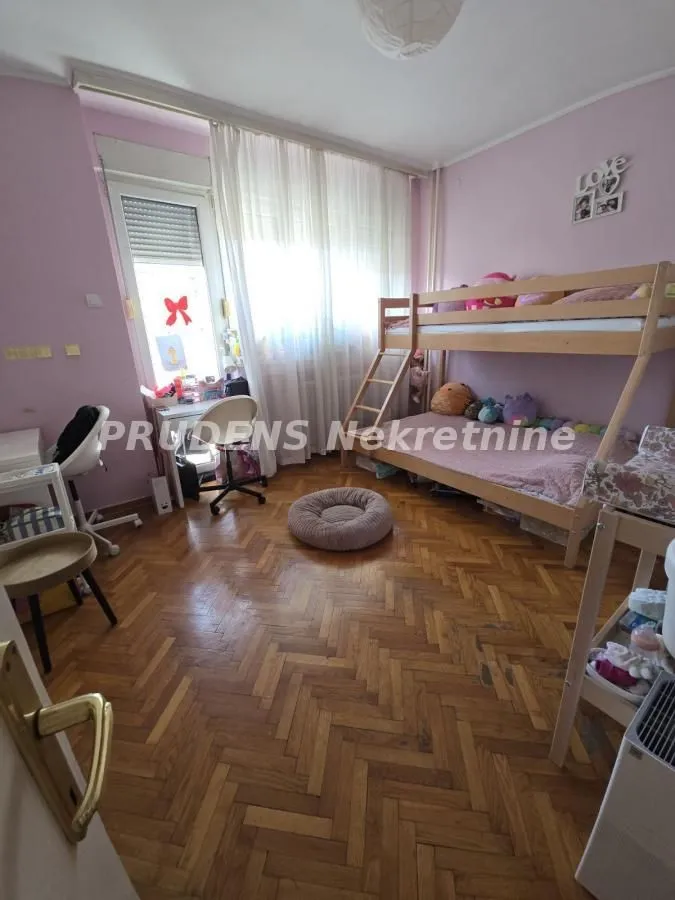 Sale, two bedroom apartment, 66m², Obilićev Venac, Beograd