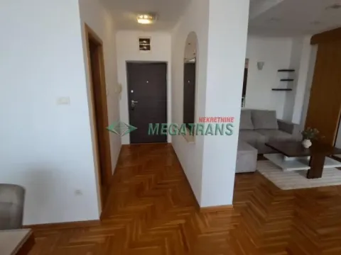 Izdavanje, četvorosoban stan, 103m², Grbavica, Novi Sad Sve Podlokacije - image 5