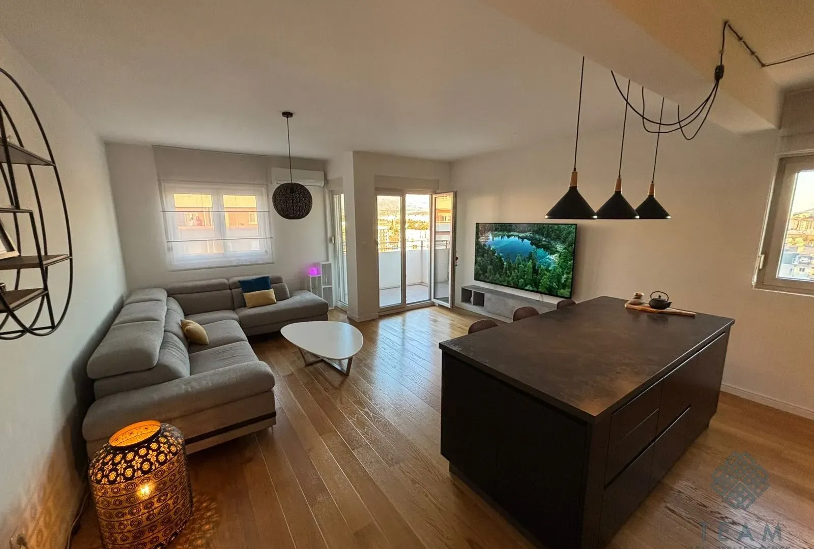 Prodaja, dvosoban stan, 70m², Central Point, Podgorica