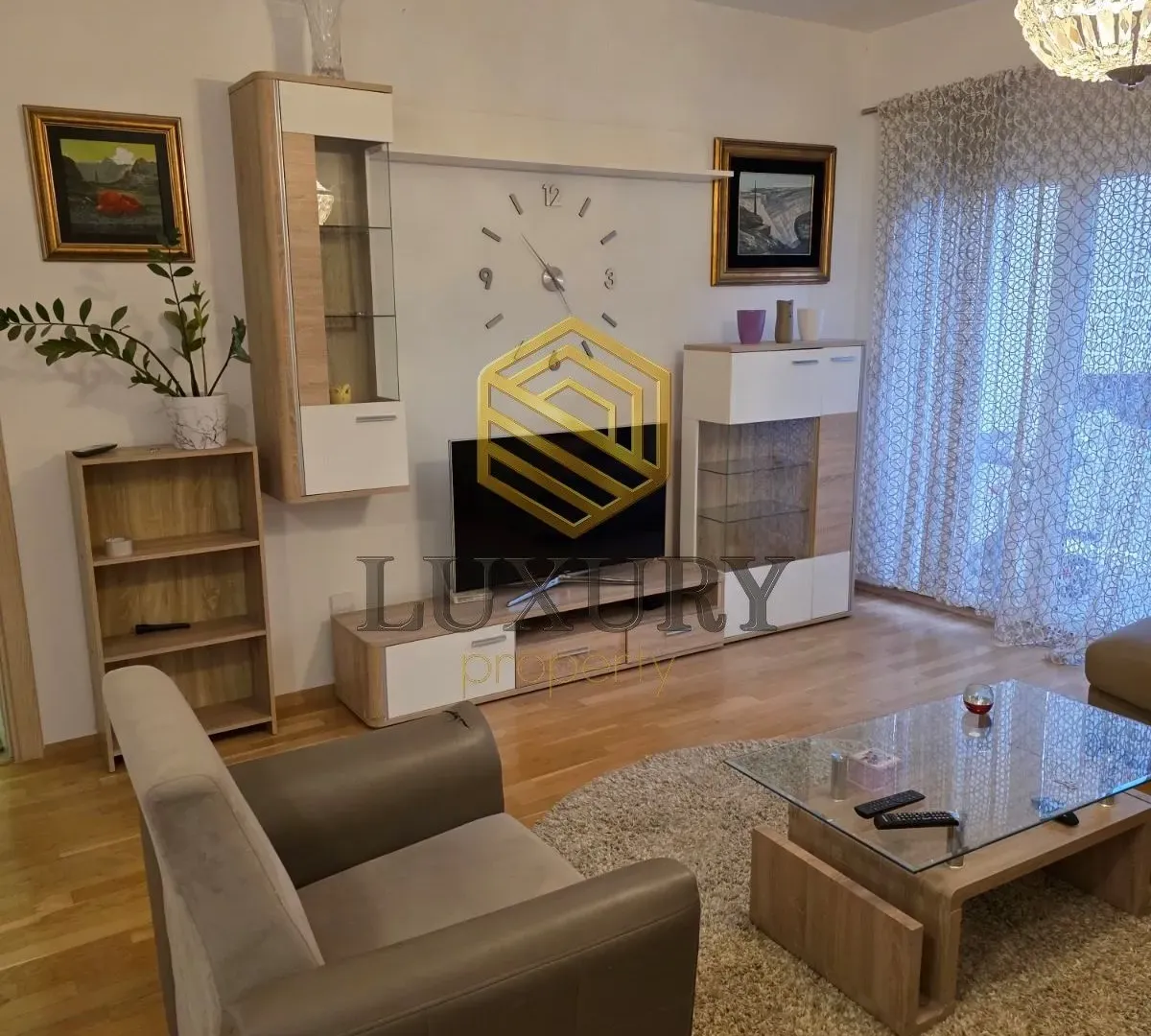 Rent, two bedroom apartment, 72m², Blok 9, Podgorica