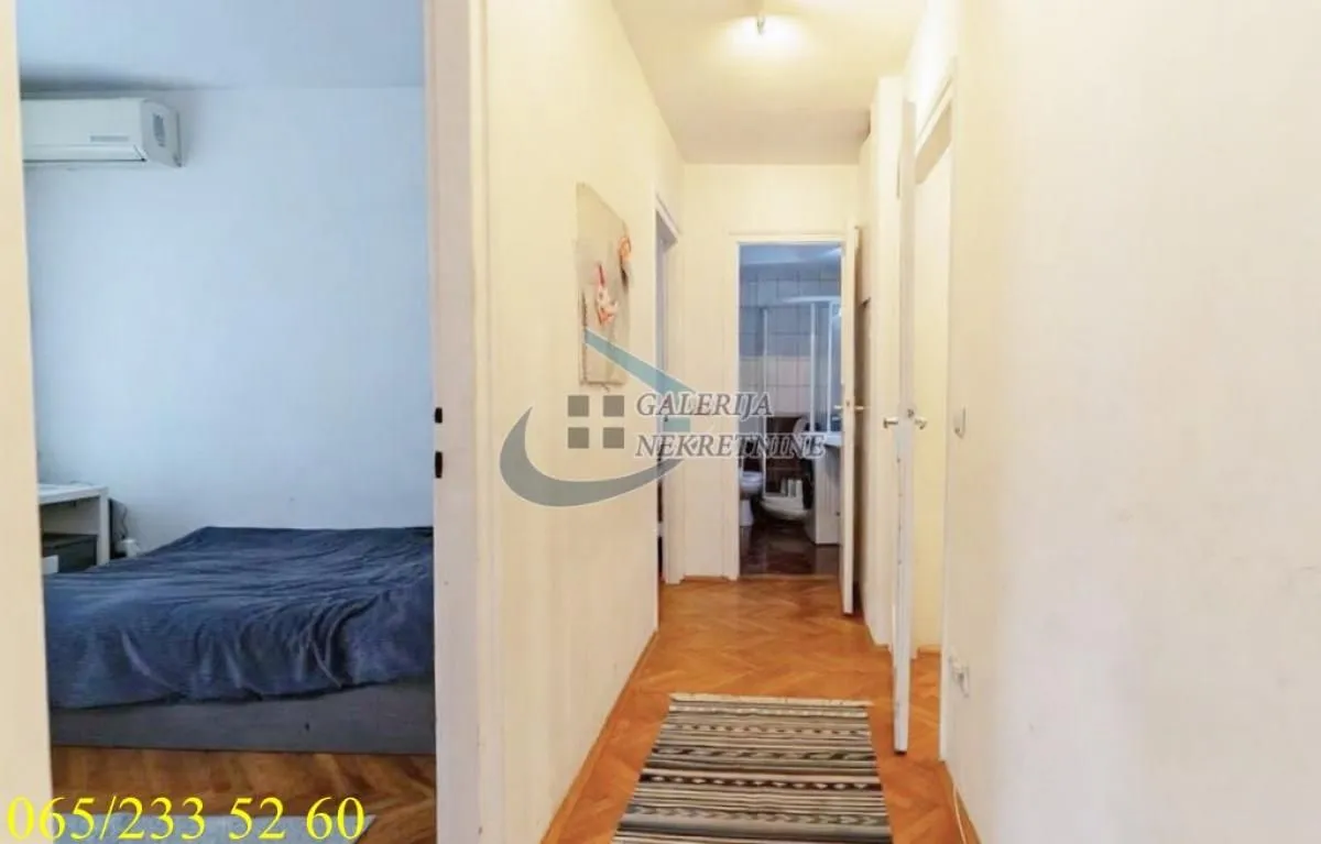 Prodaja, trosoban stan, 69m², Vračar Sve Podlokacije, Beograd