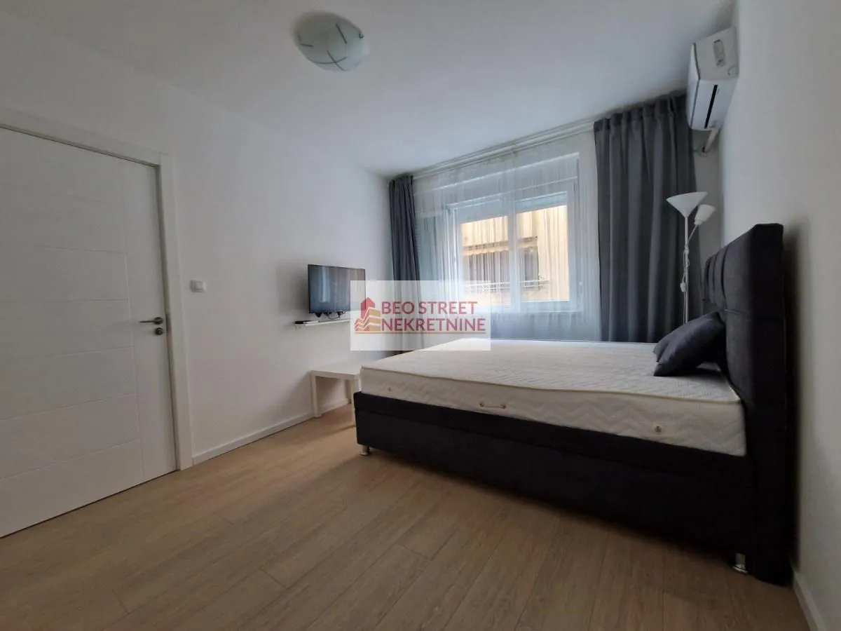 Izdavanje, dvosoban stan, 30m², Tašmajdan, Palilula Sve Podlokacije