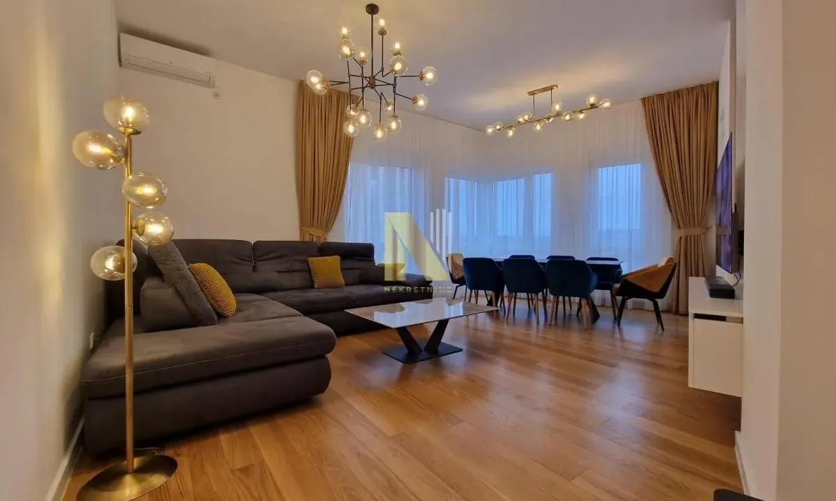 Sale, four bedroom apartment, 107m², Adamovićevo Naselje, Novi Sad Sve Podlokacije