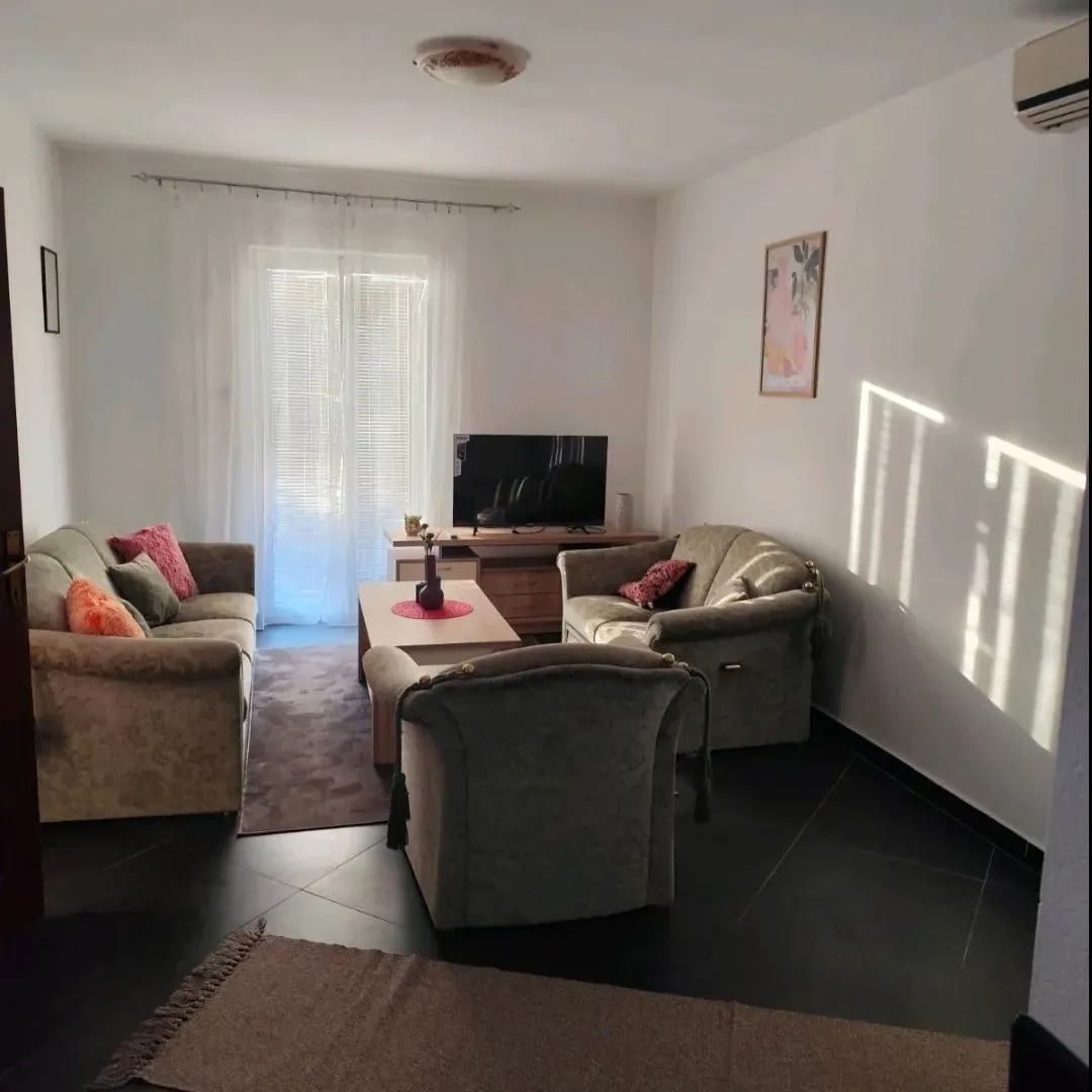 Rent, three bedroom apartment, 90m², Zagorič, Podgorica
