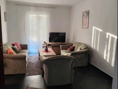 Rent, three bedroom apartment, 90m², Zagorič, Podgorica - image 1