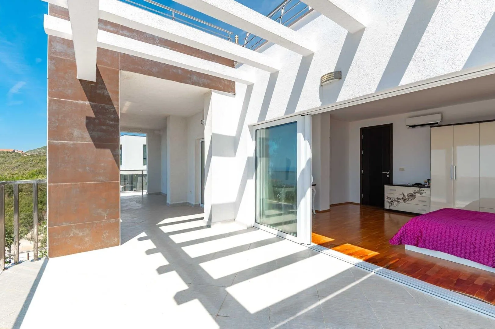 Prodaja, kuća, 380m², Krimovica, Kotor