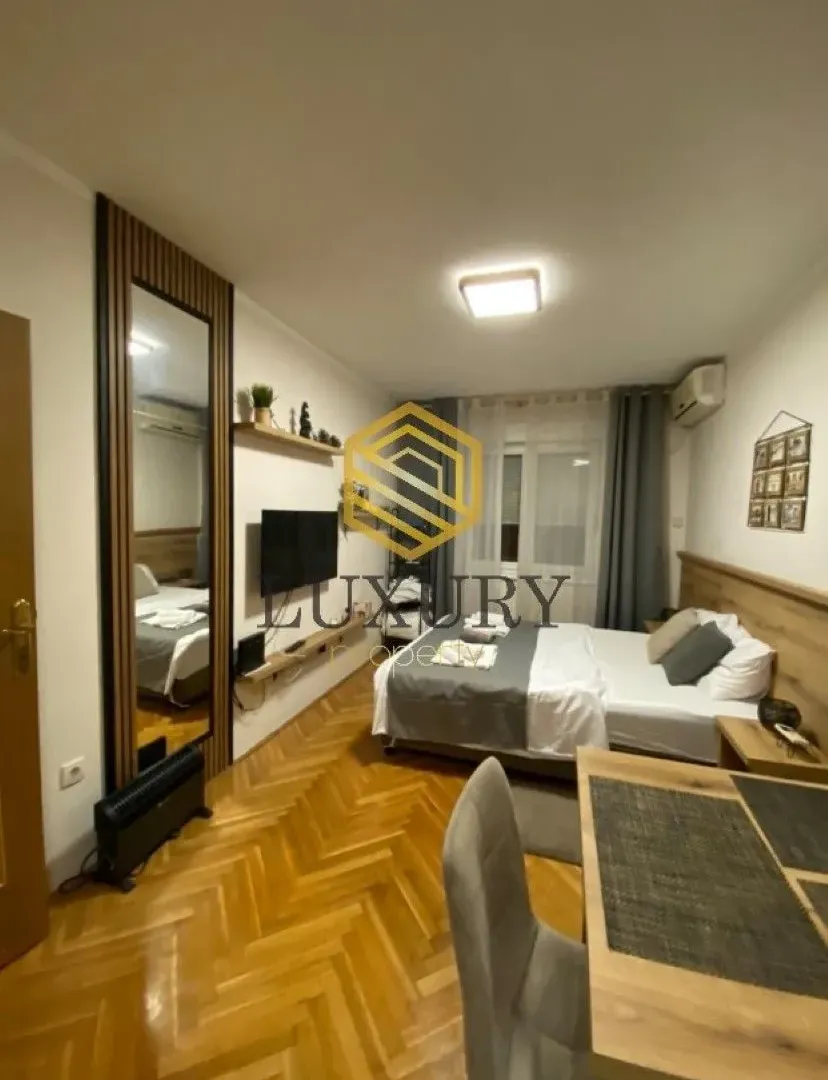 Prodaja, garsonjera, 24m², Blok 6, Podgorica