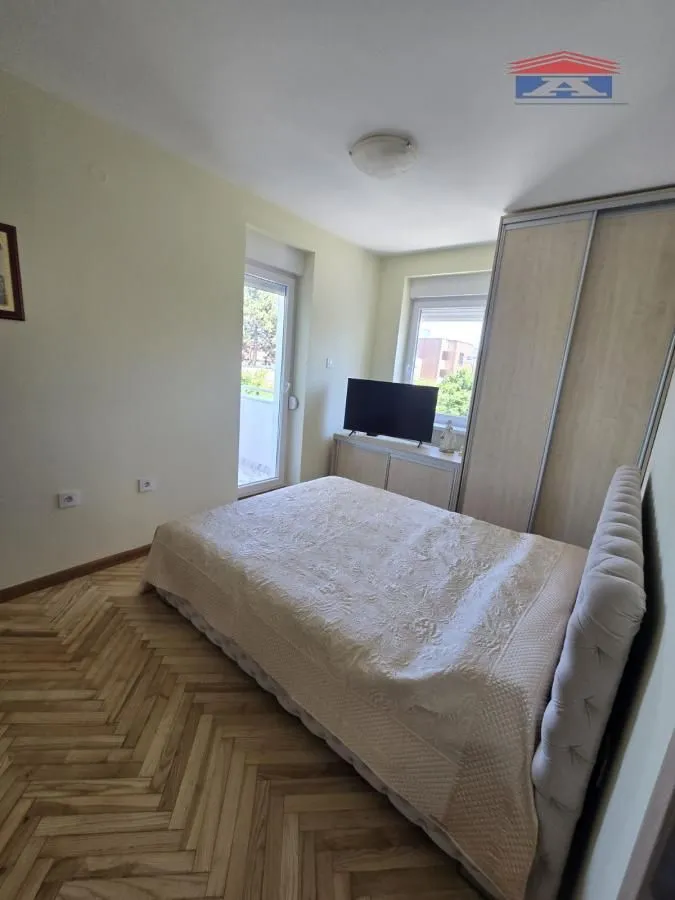 Prodaja, trosoban stan, 80m², Adamovićevo Naselje, Novi Sad Sve Podlokacije