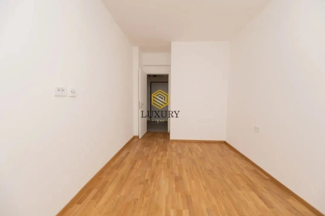 Prodaja, dvosoban stan, 65m², Stari Aerodrom, Podgorica