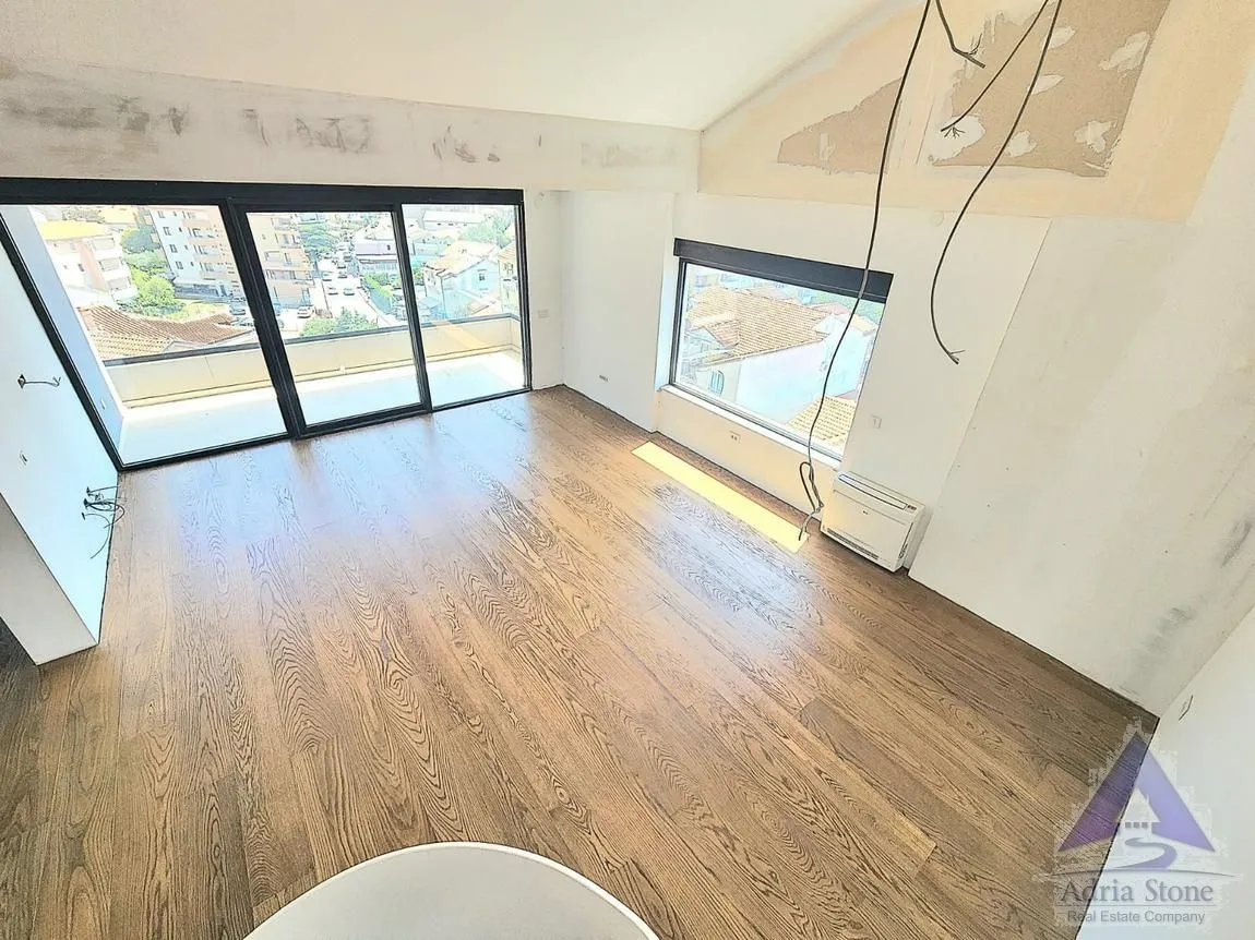 Sale, three bedroom apartment, 130m², Podkošljun, Budva