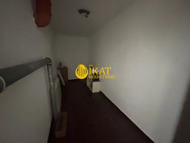 Sale, office space, 42m², Kalenić Pijaca, Vračar Sve Podlokacije