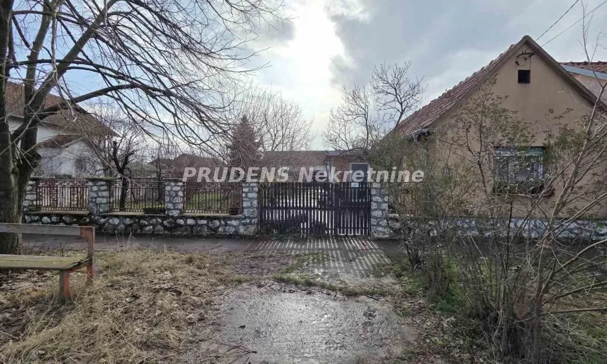 Sale, land lot, 2200m², Petrovčić, Surčin