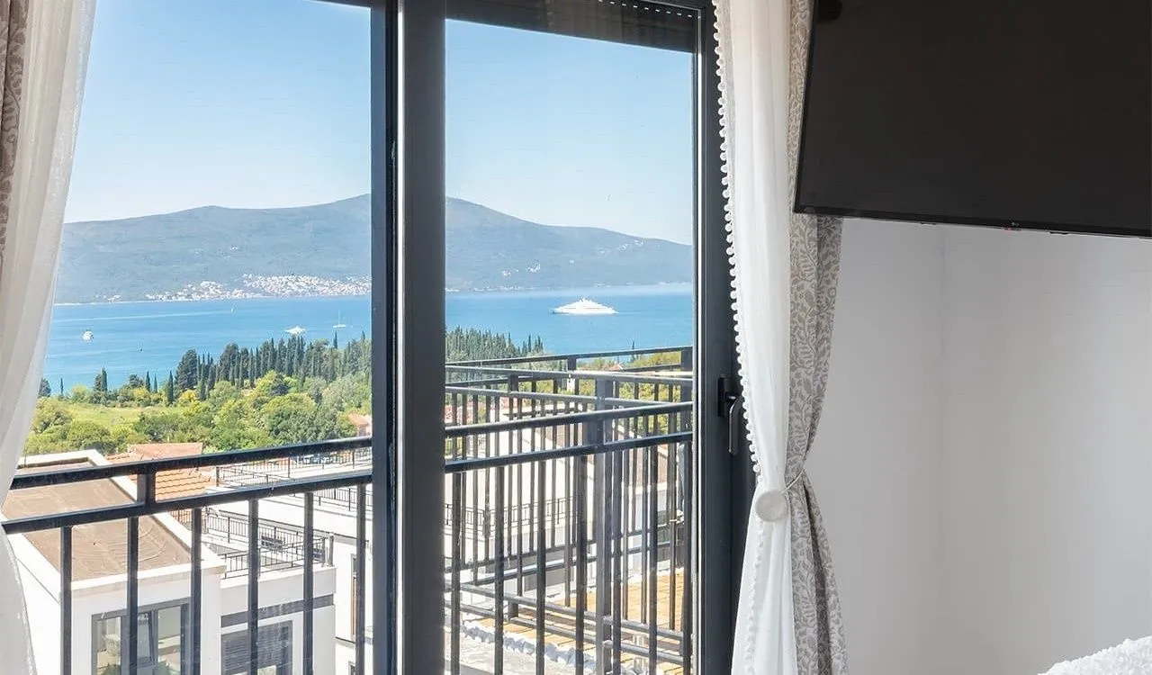 Prodaja, dvosoban stan, 95m², Kava, Tivat