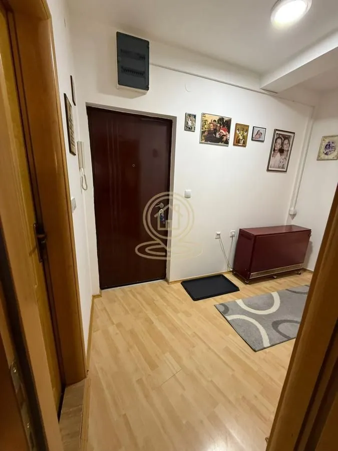 Prodaja, četvorosoban stan, 80m², Pantelej, Niš