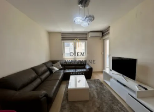 Izdavanje, jednosoban stan, 49m², City Kvart, Podgorica