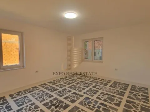 Prodaja, kuća, 550m², Sremska Kamenica, Petrovaradin - image 20