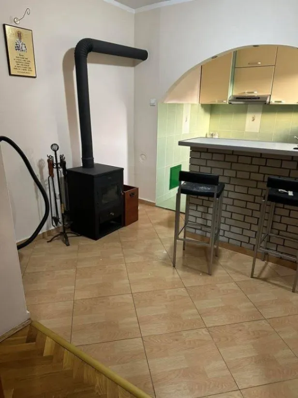 Prodaja, dvosoban stan, 76m², Cetinje, Crna Gora