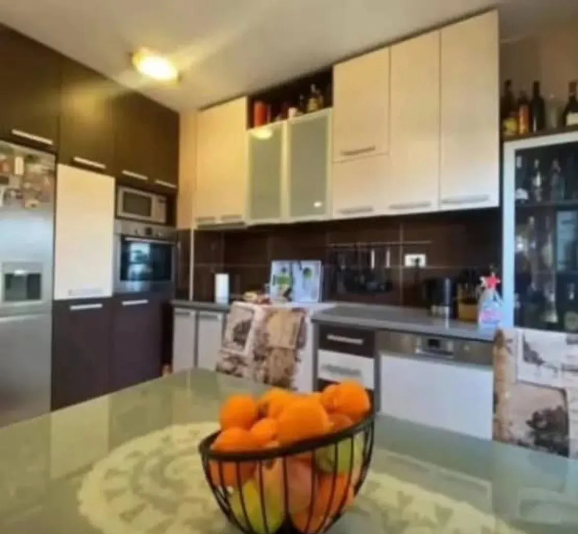 Prodaja, trosoban stan, 90m², Zabjelo, Podgorica
