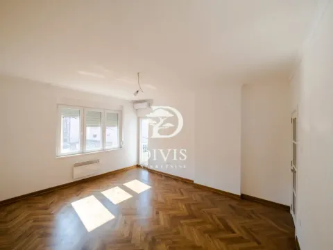 Prodaja, trosoban stan, 78m², Južni Bulevar, Vračar Sve Podlokacije - image 3