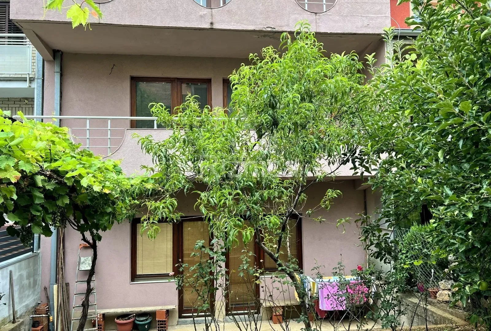 Sale, house, 306m², Niš, Srbija