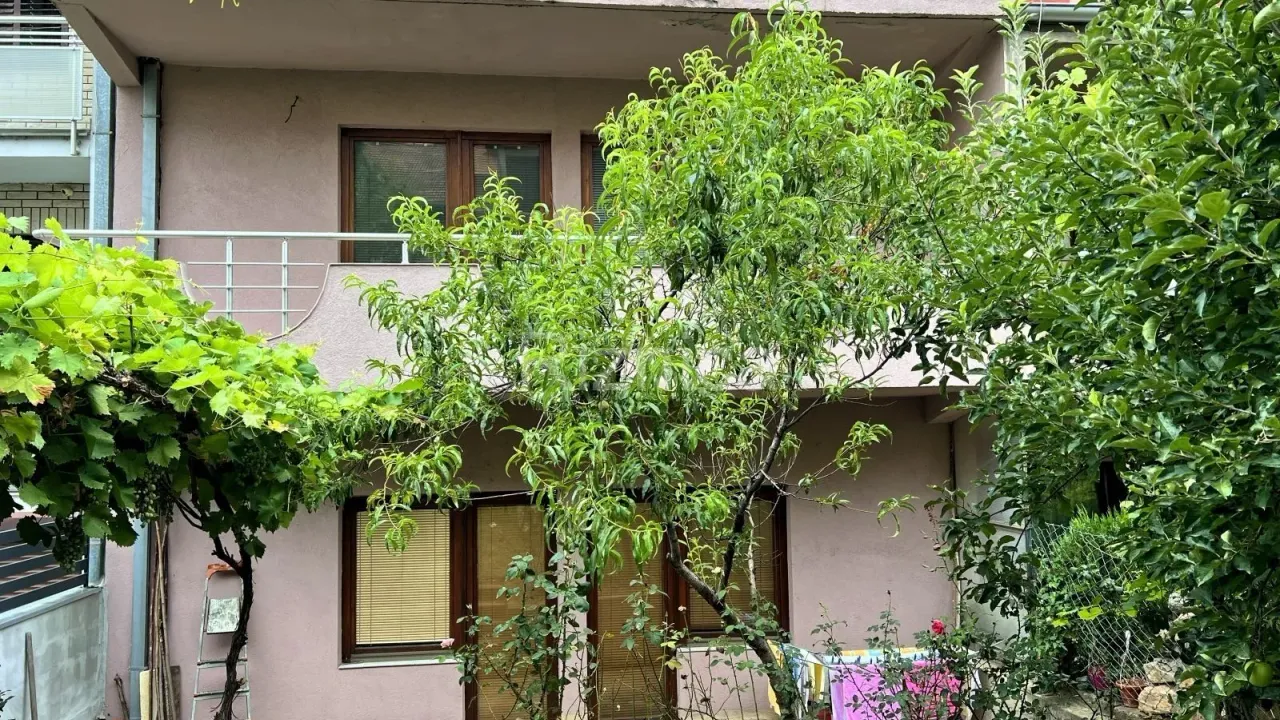 Sale, house, 306m², Niš, Srbija