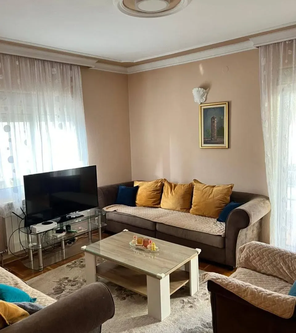 Rent, house, 120m², City Kvart, Podgorica