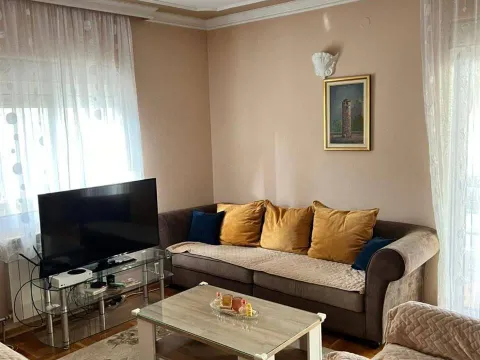 Izdavanje, kuća, 120m², City Kvart, Podgorica - image 3