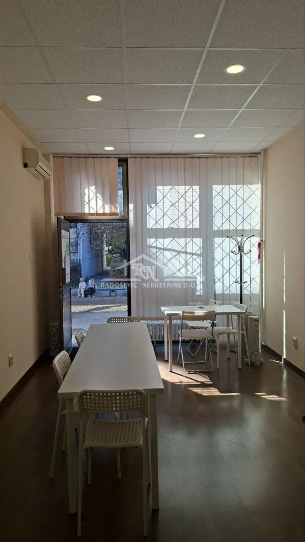 Rent, office space, 30m², Novi Beograd Blok 22, Novi Beograd Sve Podlokacije