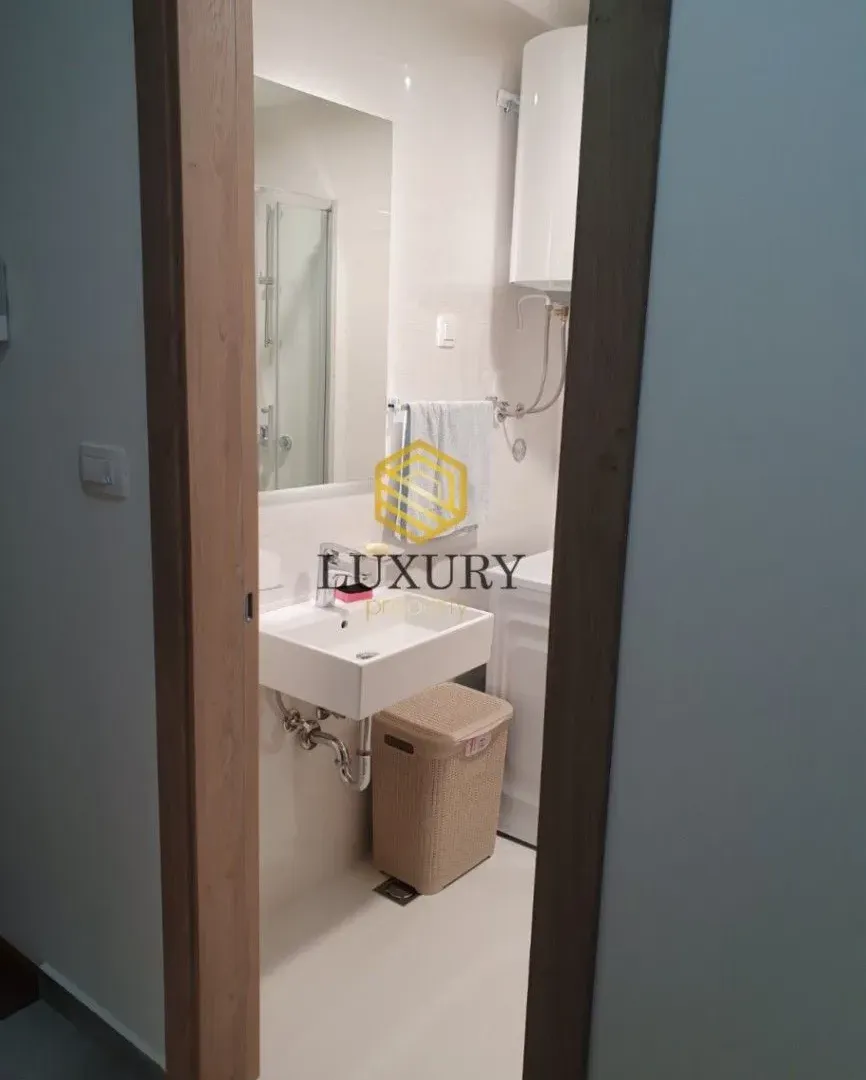 Rent, studio apartment, 30m², Master Kvart, Podgorica