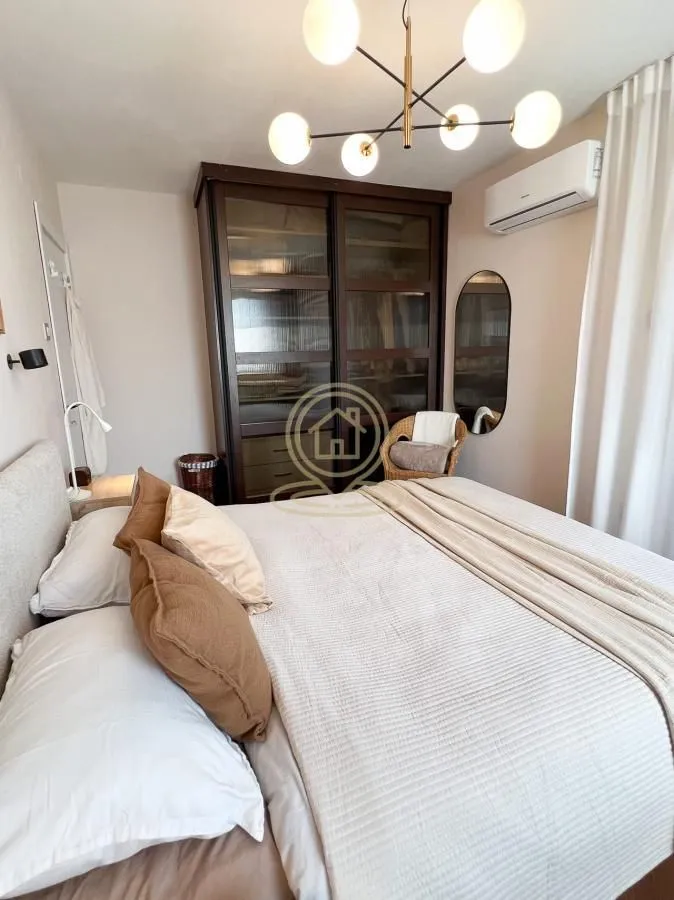 Prodaja, četvorosoban stan, 101m², Adamovićevo Naselje, Novi Sad Sve Podlokacije