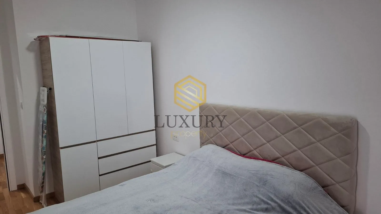 Izdavanje, jednosoban stan, 40m², Zagorič, Podgorica